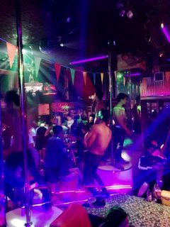 Free guiy gay club and karaoke Chiang Mai