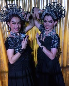 Ram Bar Show Chiang Mai - girls in black and sequins